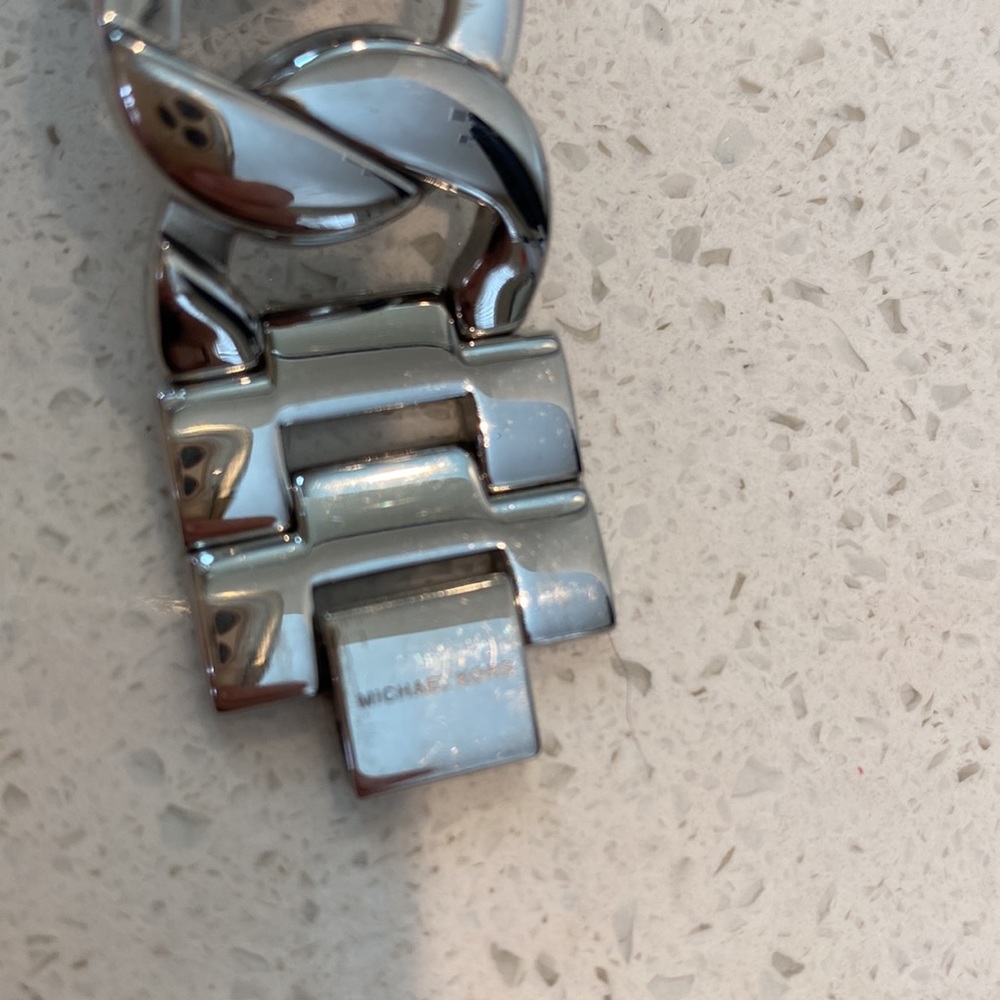 Michael Kors Stainless Steal Bracelet Watch - Picture 4 of 7